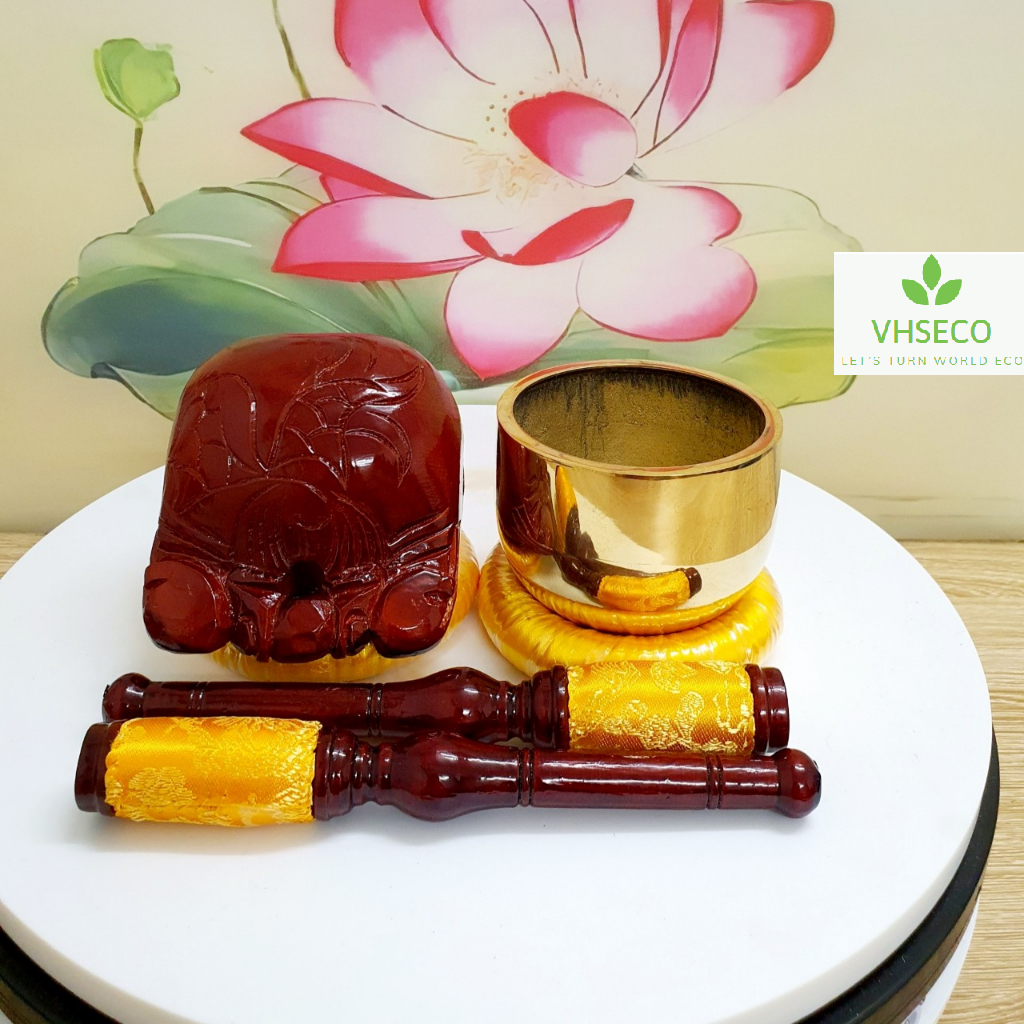 The Handheld ceremonial bell and wooden fish for Reciting Scriptures at Home