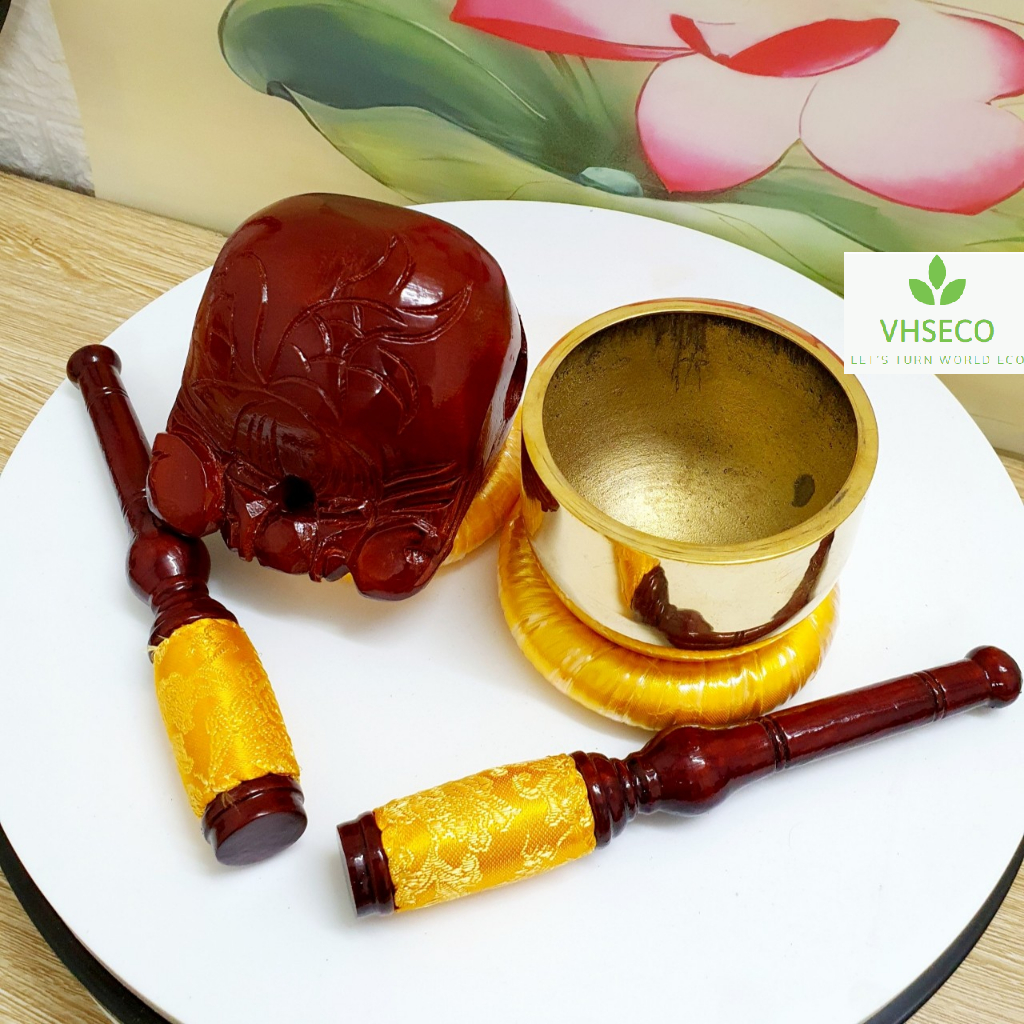 The Handheld ceremonial bell and wooden fish for Reciting Scriptures at Home