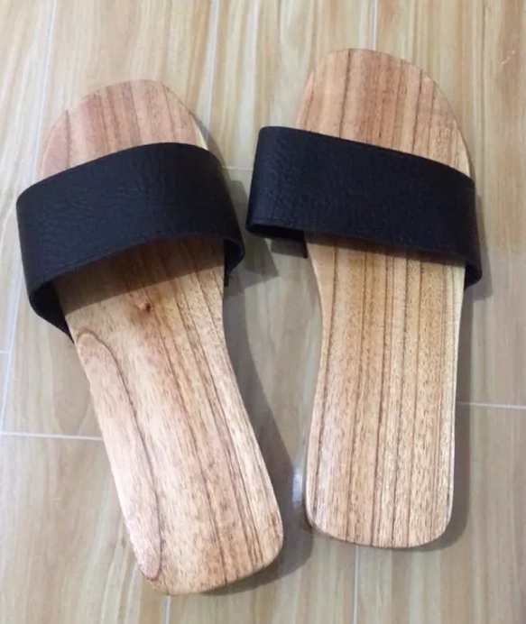 Traditional Vietnamese Wooden Clogs or Sole sisters (Guoc Moc) Sandal For Ao Dai